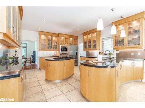 18 Red Oak Crescent, Oro-Medonte, ON - Indoor Photo Showing Kitchen