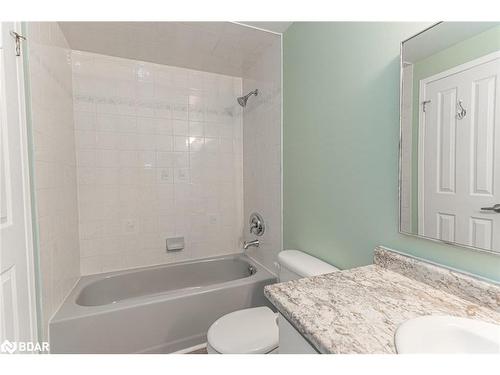 61 Arthur Avenue, Barrie, ON - Indoor Photo Showing Bathroom