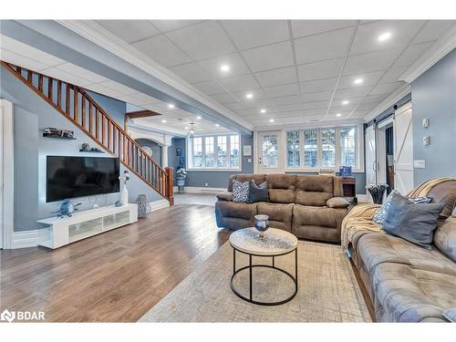 436 8Th Concession Road, Carlisle, ON - Indoor Photo Showing Living Room