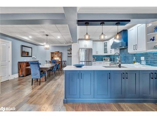 436 8Th Concession Road, Carlisle, ON - Indoor Photo Showing Kitchen With Upgraded Kitchen