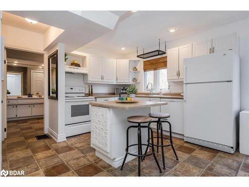 26 George Street, Orillia, ON - Indoor Photo Showing Kitchen