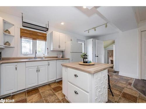 26 George Street, Orillia, ON - Indoor Photo Showing Kitchen