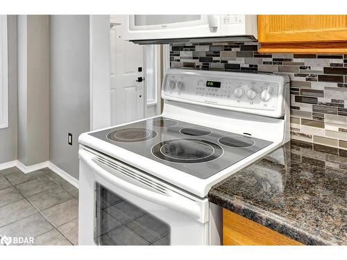 56 Knicely Road, Barrie, ON - Indoor Photo Showing Kitchen