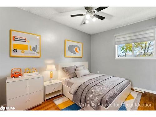 56 Knicely Road, Barrie, ON - Indoor Photo Showing Bedroom