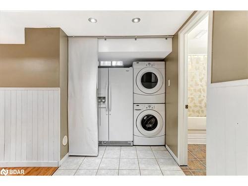 56 Knicely Road, Barrie, ON - Indoor Photo Showing Laundry Room