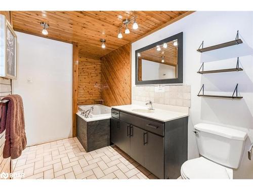 138 Richard Street, Victoria Harbour, ON - Indoor Photo Showing Bathroom