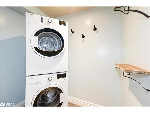 138 Richard Street, Victoria Harbour, ON - Indoor Photo Showing Laundry Room