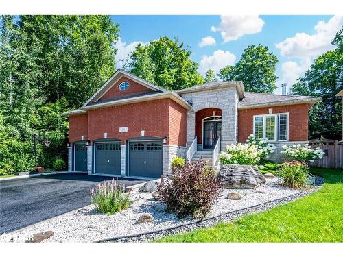 34 Camelot Square, Barrie, ON - Outdoor