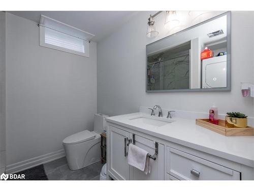 1 Curtis Way, Springwater, ON - Indoor Photo Showing Bathroom