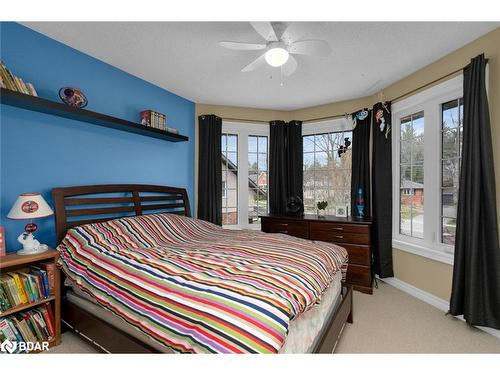 103 Letitia Street, Barrie, ON - Indoor Photo Showing Bedroom