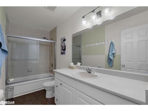 103 Letitia Street, Barrie, ON - Indoor Photo Showing Bathroom