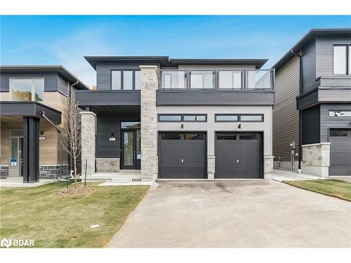 91 Berkely Street, Wasaga Beach, ON - Outdoor With Facade