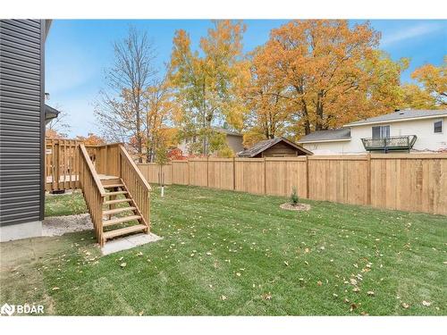 89 Berkely Street, Wasaga Beach, ON - Outdoor With Backyard