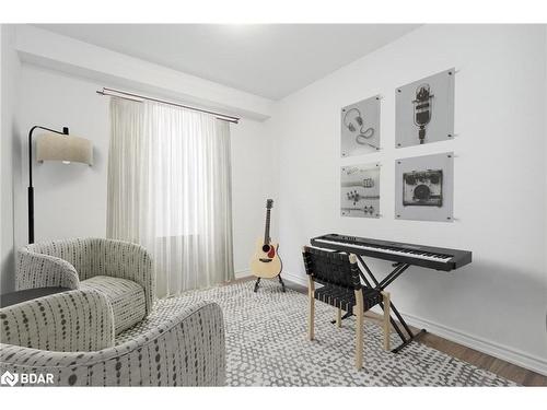 89 Berkely Street, Wasaga Beach, ON - Indoor Photo Showing Other Room