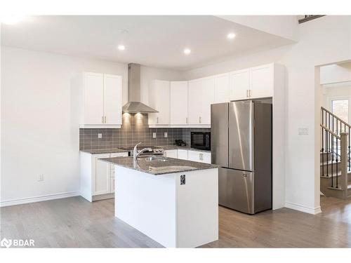 132 Ansley Road, Wasaga Beach, ON - Indoor Photo Showing Kitchen