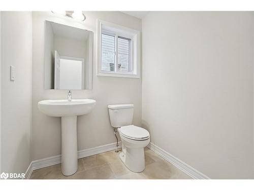 31 Shipley Avenue, Collingwood, ON - Indoor Photo Showing Bathroom