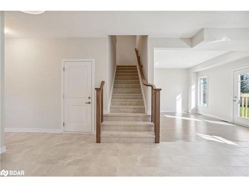 31 Shipley Avenue, Collingwood, ON - Indoor Photo Showing Other Room