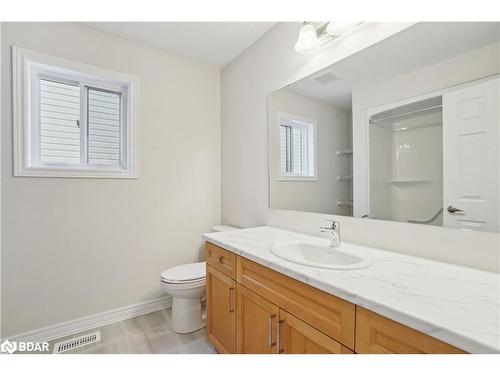 31 Shipley Avenue, Collingwood, ON - Indoor Photo Showing Bathroom