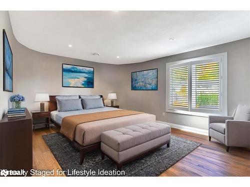 88 Cook Street, Barrie, ON - Indoor Photo Showing Bedroom