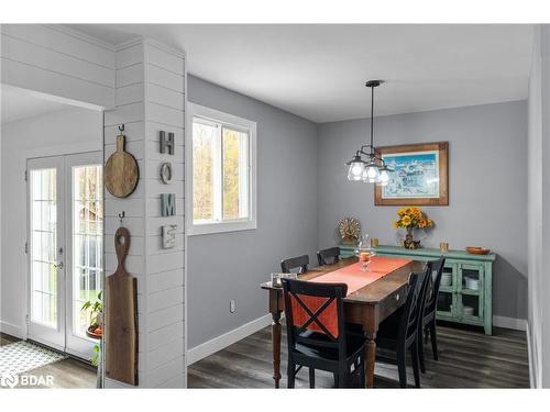 1001 Vance Crescent, Innisfil, ON - Indoor Photo Showing Dining Room