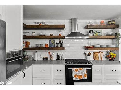 1001 Vance Crescent, Innisfil, ON - Indoor Photo Showing Kitchen