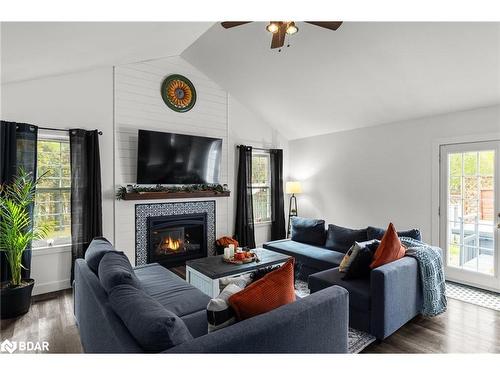 1001 Vance Crescent, Innisfil, ON - Indoor Photo Showing Living Room With Fireplace