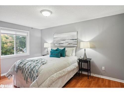 14-240 London Road Road W, Guelph, ON - Indoor Photo Showing Bedroom