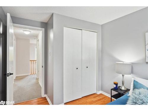 14-240 London Road Road W, Guelph, ON - Indoor Photo Showing Bedroom