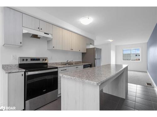 53 Andean Lane, Barrie, ON - Indoor Photo Showing Kitchen