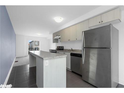 53 Andean Lane, Barrie, ON - Indoor Photo Showing Kitchen With Stainless Steel Kitchen