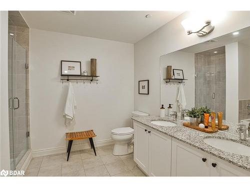 105-90 Orchard Point Road Road, Orillia, ON - Indoor Photo Showing Bathroom