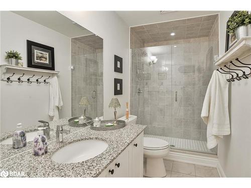 105-90 Orchard Point Road Road, Orillia, ON - Indoor Photo Showing Bathroom