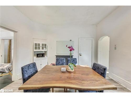 825 Adelaide Street W, Toronto, ON - Indoor Photo Showing Dining Room