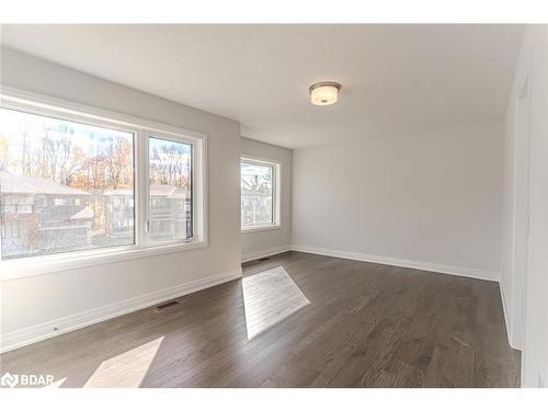 3178 Searidge Street, Severn, ON - Indoor Photo Showing Other Room