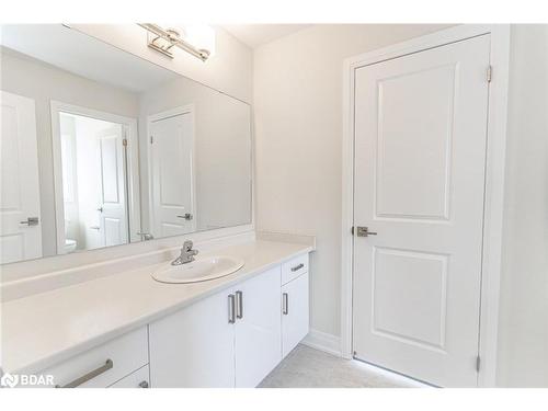 3178 Searidge Street, Severn, ON - Indoor Photo Showing Bathroom