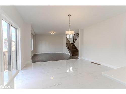 3178 Searidge Street, Severn, ON - Indoor Photo Showing Other Room