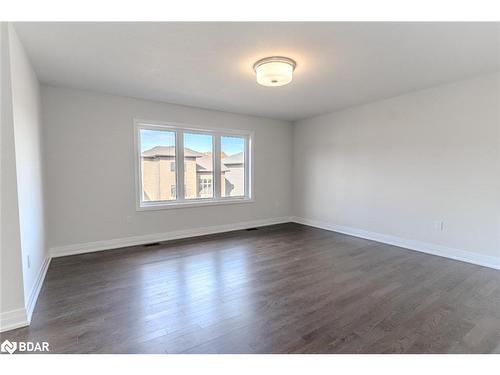 3178 Searidge Street, Severn, ON - Indoor Photo Showing Other Room