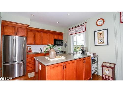 16473 Mount Pleasant Road, Caledon, ON - Indoor Photo Showing Kitchen