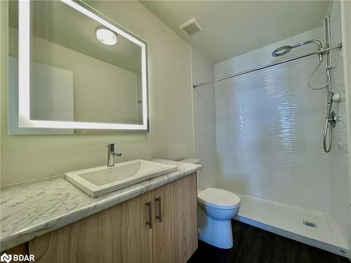 29 Rainwater Lane, Barrie, ON - Indoor Photo Showing Bathroom