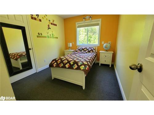 13790 County 27 Road, Springwater, ON - Indoor Photo Showing Bedroom