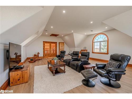 8464 6Th Line, Essa, ON - Indoor Photo Showing Living Room