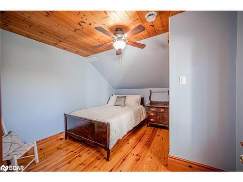 8464 6Th Line, Essa, ON - Indoor Photo Showing Bedroom