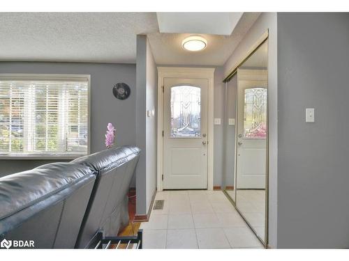 16 Waddington Crescent, Barrie, ON - Indoor Photo Showing Other Room