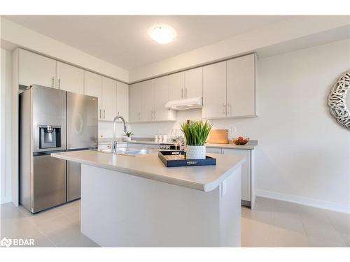 20 Aviron Crescent, Welland, ON - Indoor Photo Showing Kitchen With Double Sink