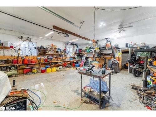 2697 Aspdin Road, Huntsville, ON - Indoor Photo Showing Garage