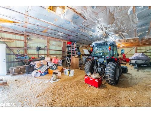 2697 Aspdin Road, Huntsville, ON - Indoor Photo Showing Garage