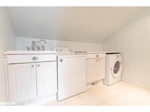 1200 Old Barrie Rd W, Edgar, ON - Indoor Photo Showing Laundry Room