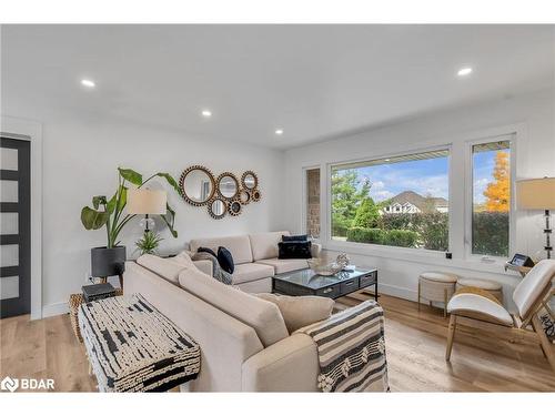 477 Fairview Street, New Hamburg, ON - Indoor Photo Showing Living Room