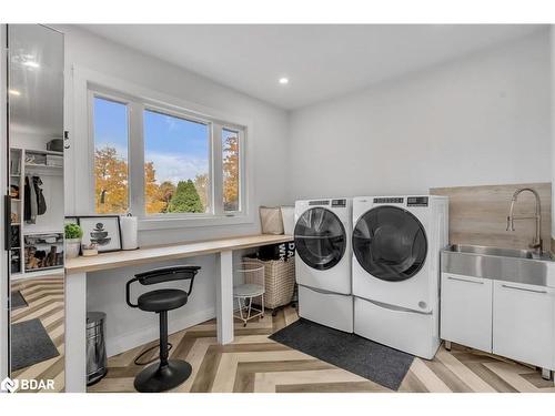 477 Fairview Street, New Hamburg, ON - Indoor Photo Showing Laundry Room