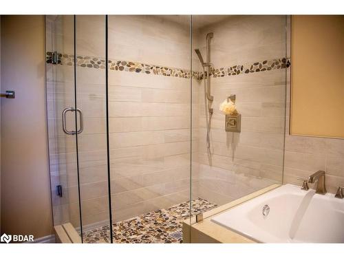 62 Knox Road W, Wasaga Beach, ON - Indoor Photo Showing Bathroom